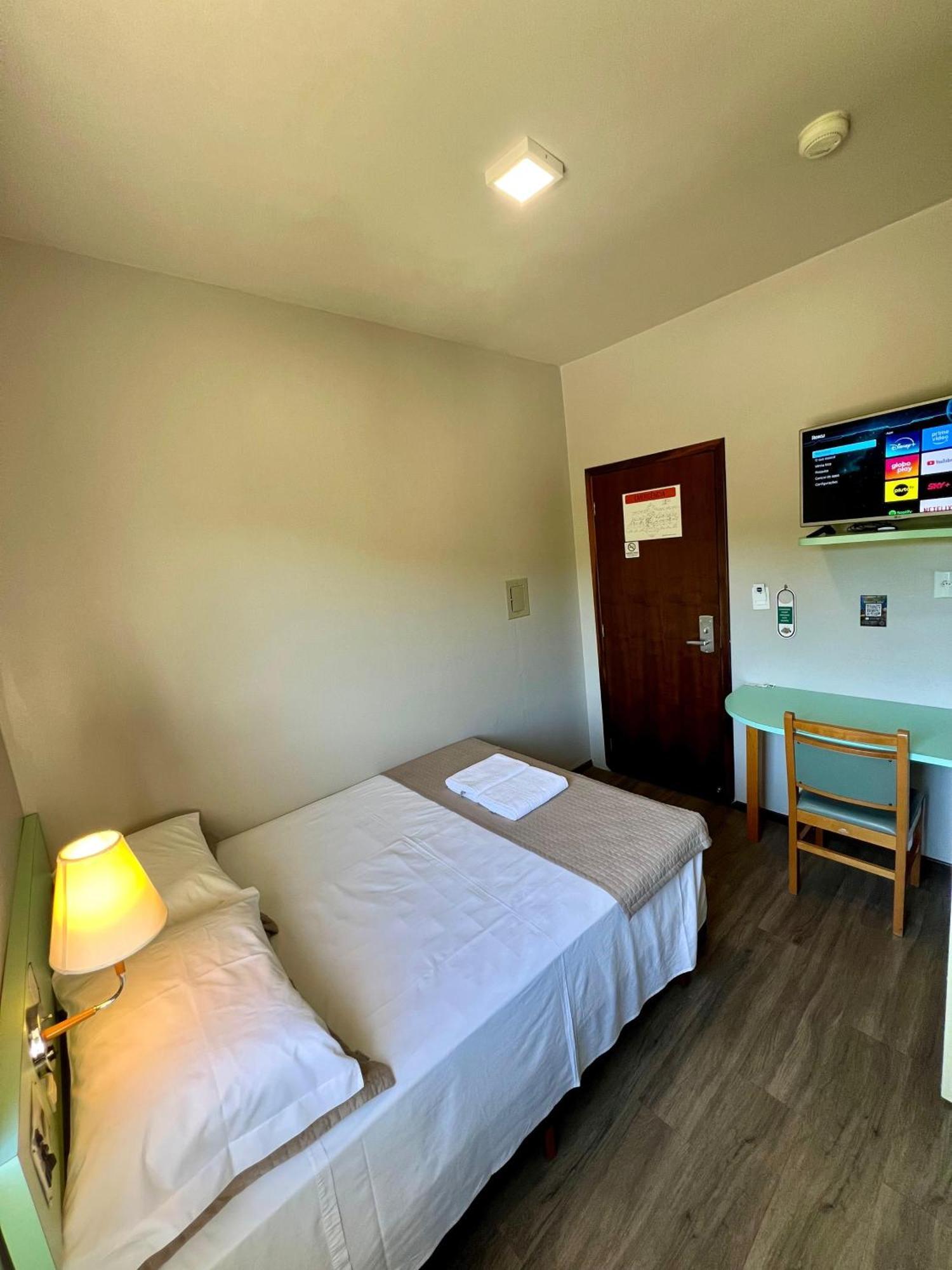 Real Nob Hotel Orleans Extérieur photo
